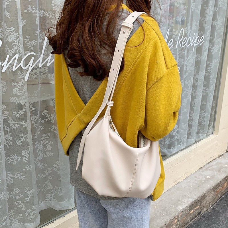 Luxury Bags That Are Affordable - กระเป๋าถือทรงเกี๊ยวแบบรัดรูปสำหรับผู้หญิง ดีไซน์หรูหรา สีดำขาว กระเป๋าสะพายไหล่ผู้หญิง ราคาไม่แพง ขายส่ง