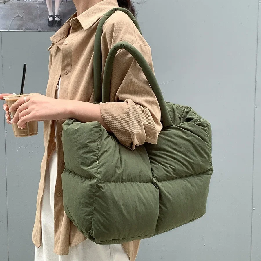 Luxury Quilted Bags - กระเป๋าบุนวมคอตตอนขนาดใหญ่สำหรับผู้หญิง, กระเป๋าสะพายไหล่สำหรับผู้หญิงบุนวมกระเป๋าถือลงไปในพื้นที่หรูหรากระเป๋าดีไซน์สวยสำหรับนักช้อปแสนอบอุ่น