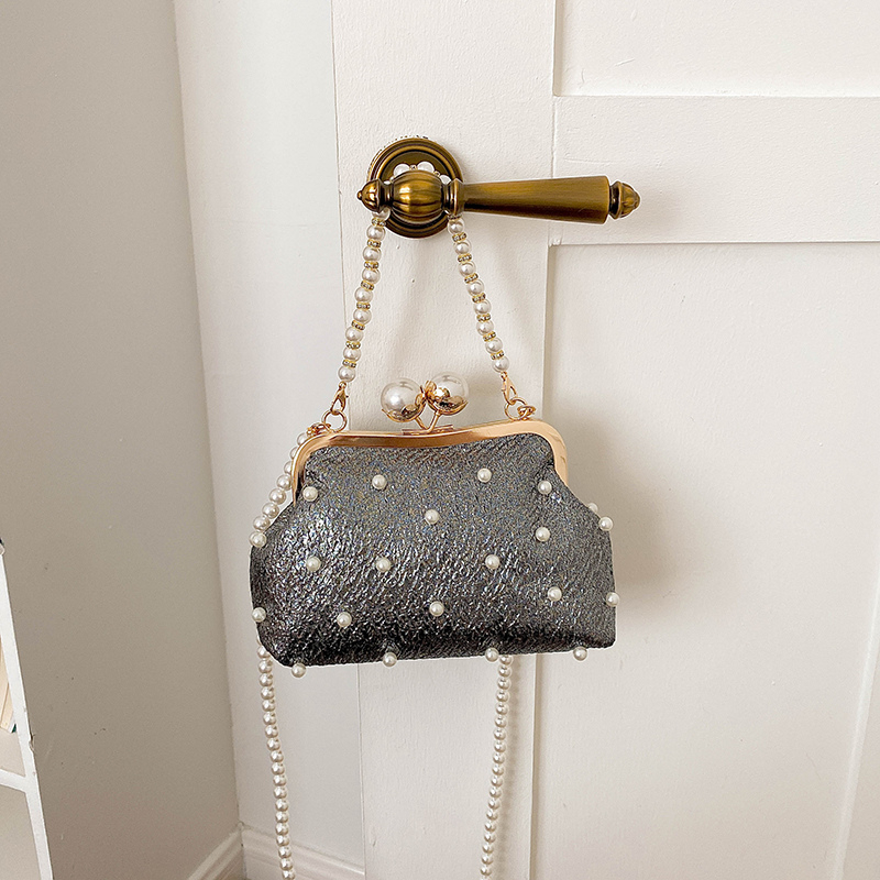Luxury Bags That Are Affordable - กระเป๋าคลัทช์สำหรับงานกลางคืนประดับมุกและกลิตเตอร์ พร้อมสายโซ่ไข่มุกสำหรับสะพายข้าง กระเป๋าถือหรูหราในราคาที่เข้าถึงได้สำหรับงานแต่งงานและงานปาร์ตี้