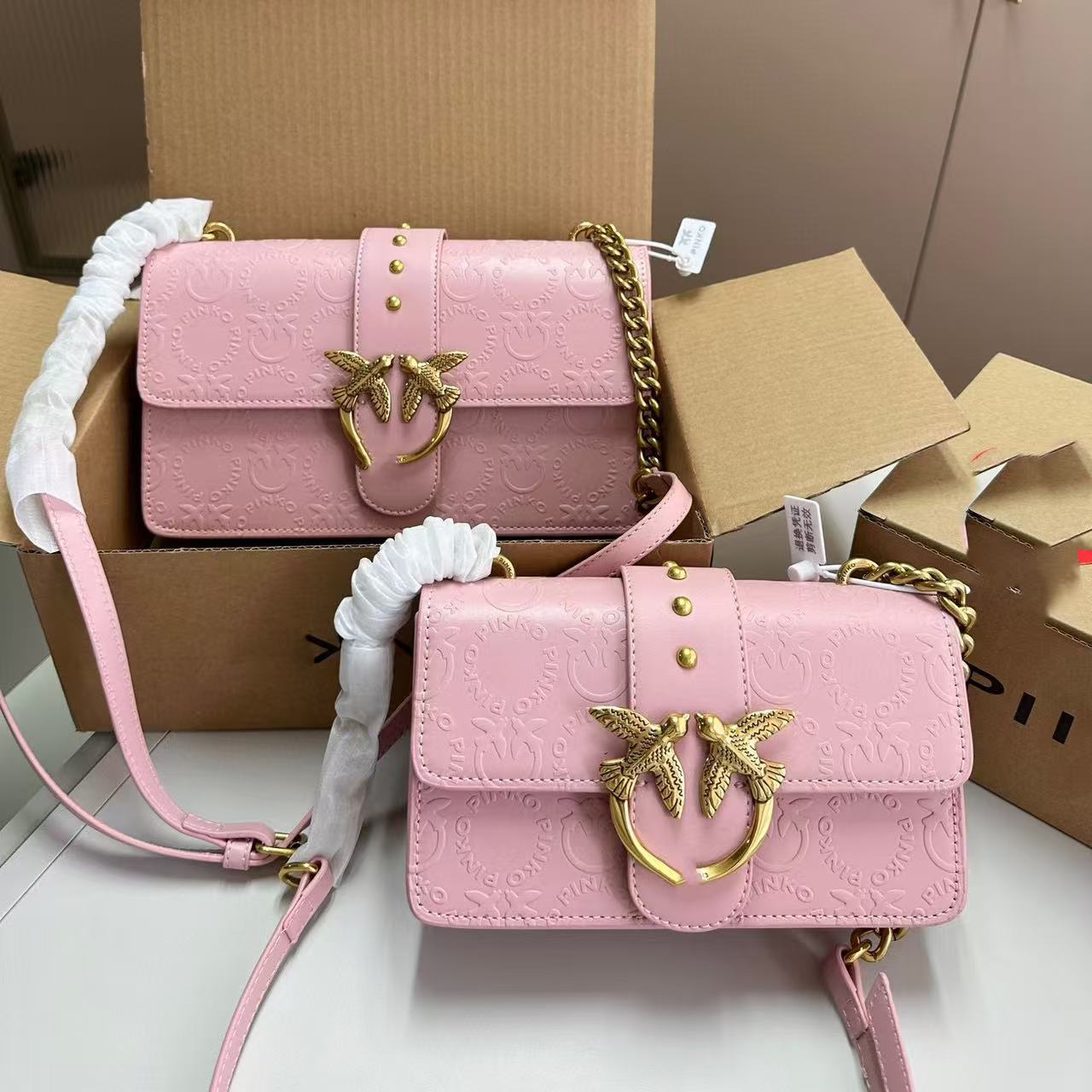 กระเป๋าใต้วงแขนทรงคลาสสิกสำหรั - Luxury Quilted Bags บทวิจารณ์และราคา
