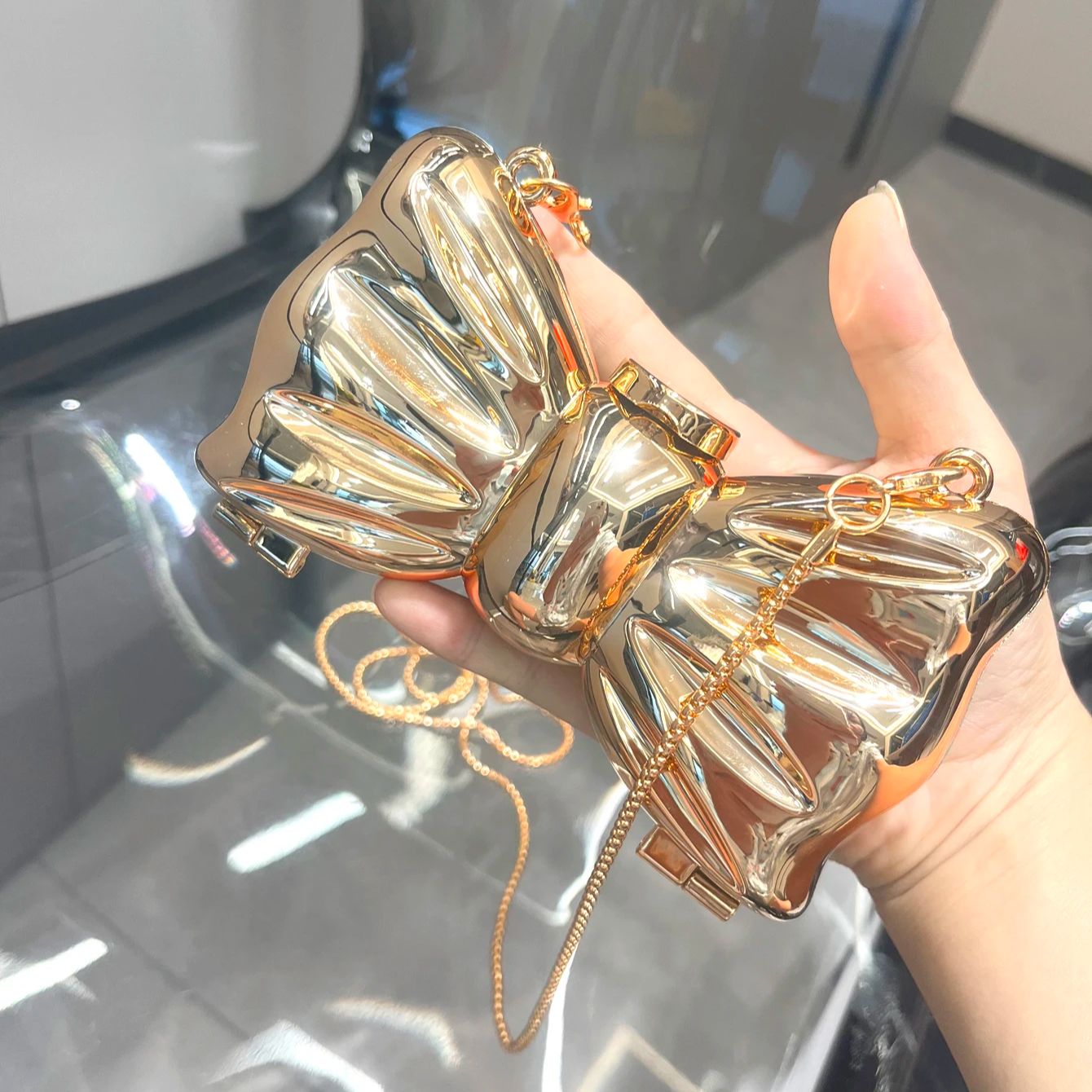 Golden กระเป๋ากระเป๋าและกระเป๋ - Luxury Bags Brand บทวิจารณ์และราคา