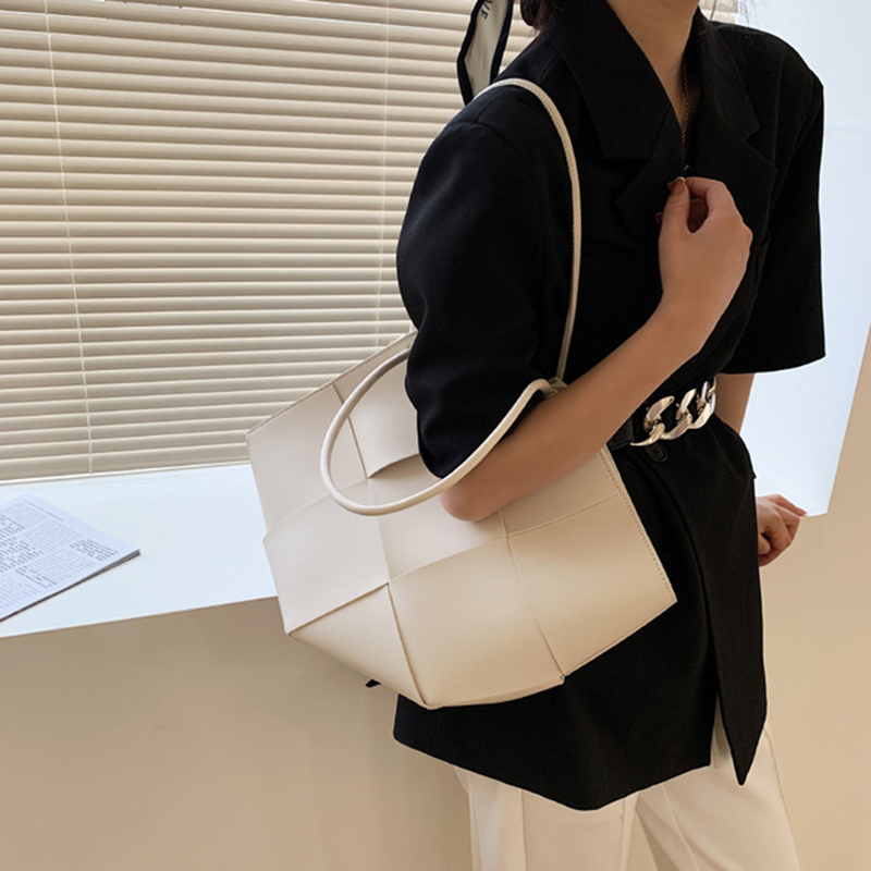 หรูหราขนาดใหญ่ Tote กระเป๋าผู้ - Luxury Bags Outlet บทวิจารณ์และราคา
