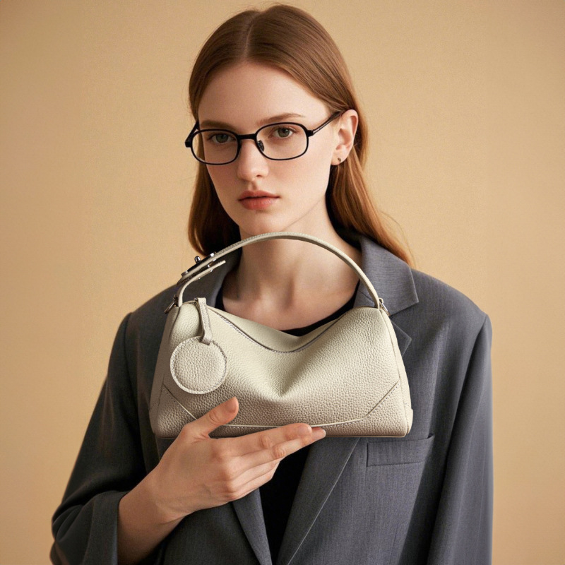 กระเป๋าถือหนังแท้ดีไซน์หรูหราส - Luxury Bags That Are Affordable บทวิจารณ์และราคา