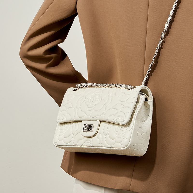 กระเป๋าสะพายไหล่หนังแกะไฮแลนด์ - Luxury Quilted Bags บทวิจารณ์และราคา